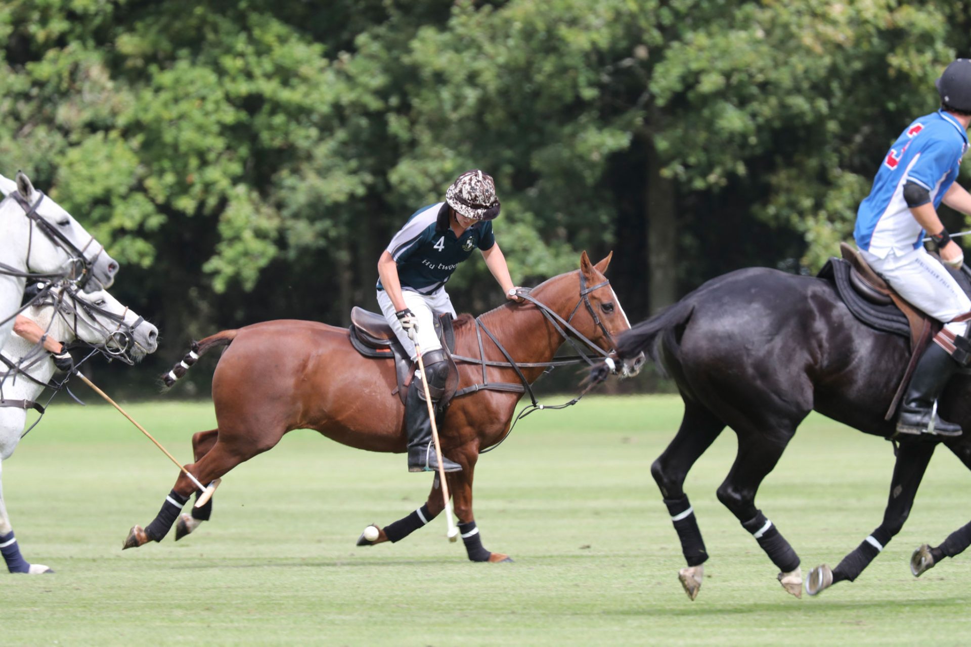 polo-at-hurtwood-park-03